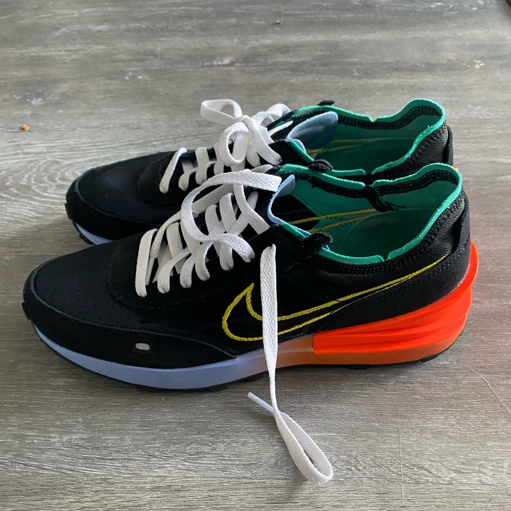 Men’s Nike Waffle One shoes
